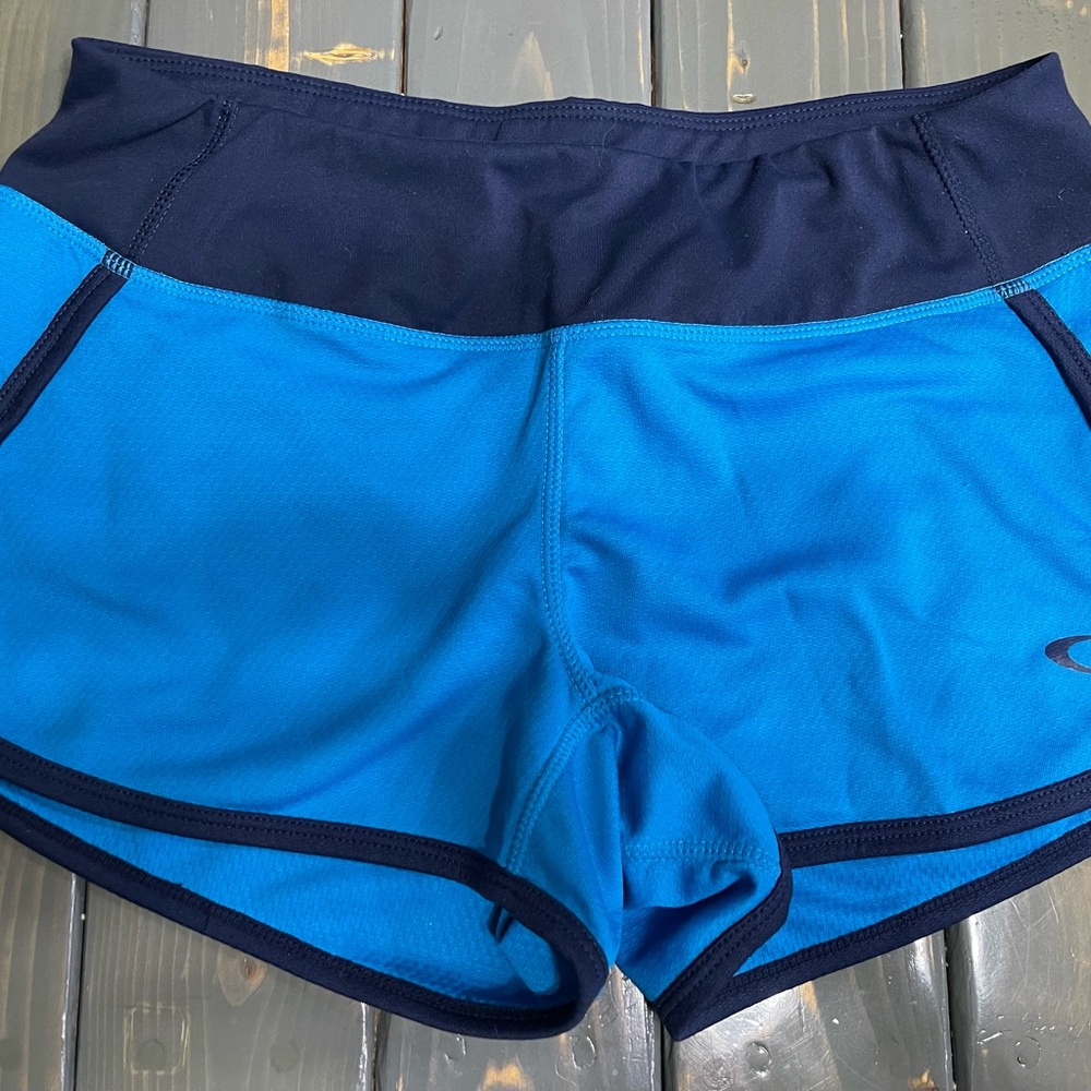 Women’s Oakley Running Shorts Size XS